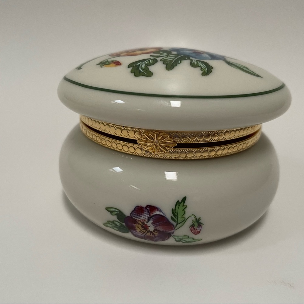 PartyLite Ceramic Keepsake Tealight Holder P7187 (NWT)